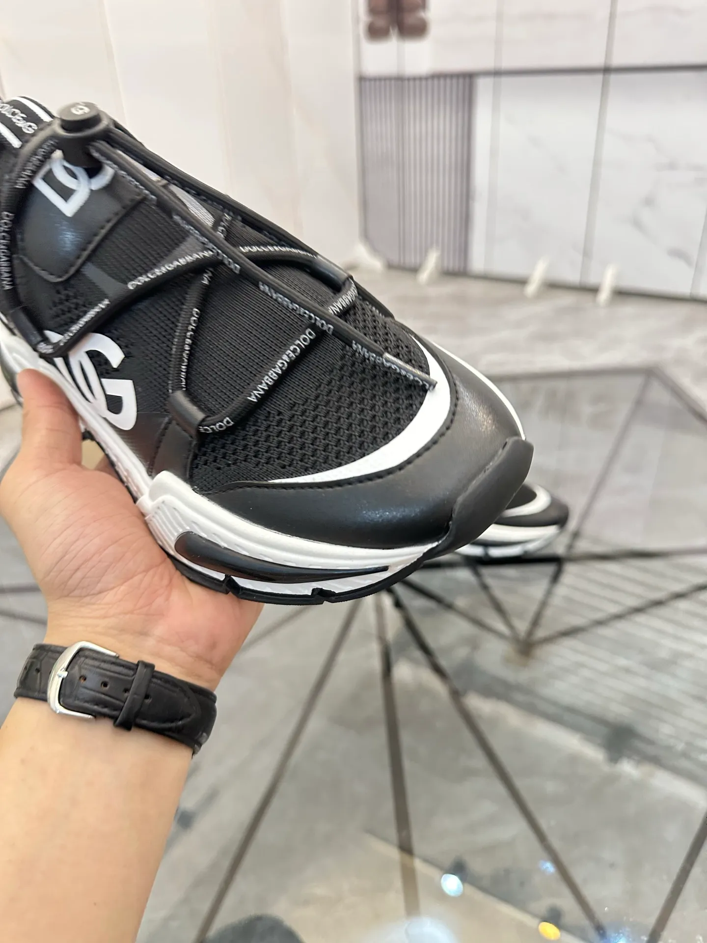 Men's shoes for sale 💰: 💰P500¥ Product trademark: DG* "Dolce & Gabbana*" low-top casual shoes Regular size: 35-45 (can be customized to 46) Couple style Product materials: Upper imported cowhide stitched with original fabric, breathable lining, original outsole. Number: 803